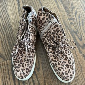 Leopard print wedges